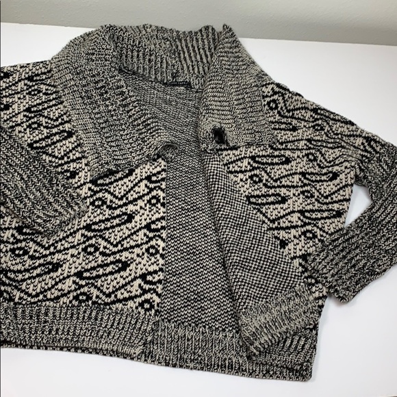 Neiman Marcus Black Tape soft chunky knit cardigan - Picture 2 of 6